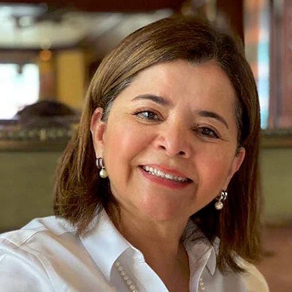 Dr. María Luisa Ávila Agüero