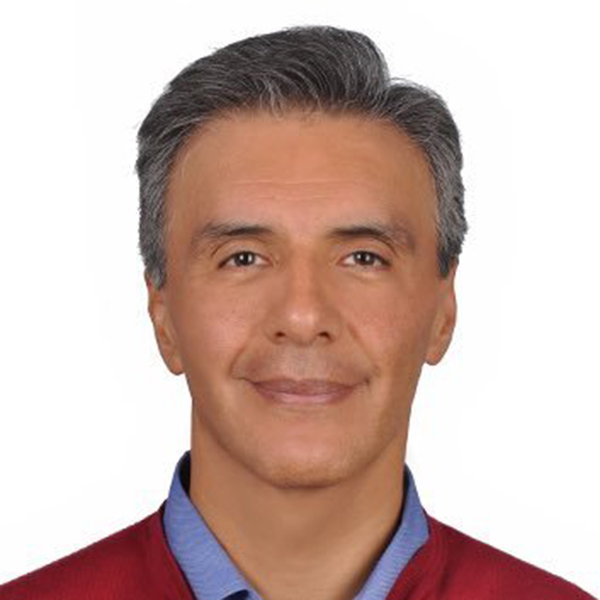 Dr. Carlos Torres 